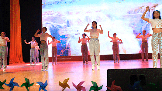 “新”光璀璨 青春正好——社會(huì)服務(wù)系舉辦2021年迎新晚會(huì)