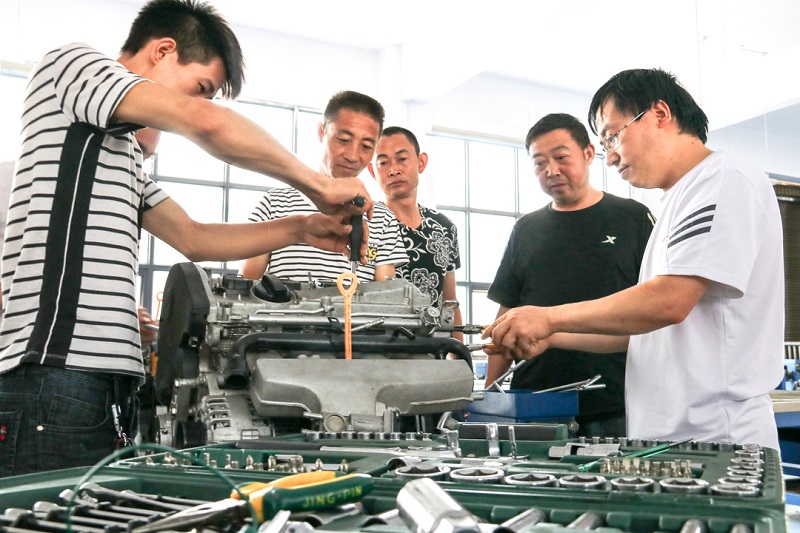 助力脫貧攻堅，“四類人員”  重返校園圓夢想