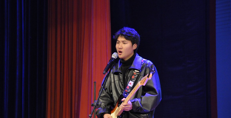 慢車(chē)道樂(lè)隊(duì)演出